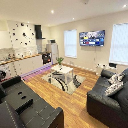 Ak Serviced Apartments - Exclusive Two-Bedroom Apartment Cardiff Exterior photo